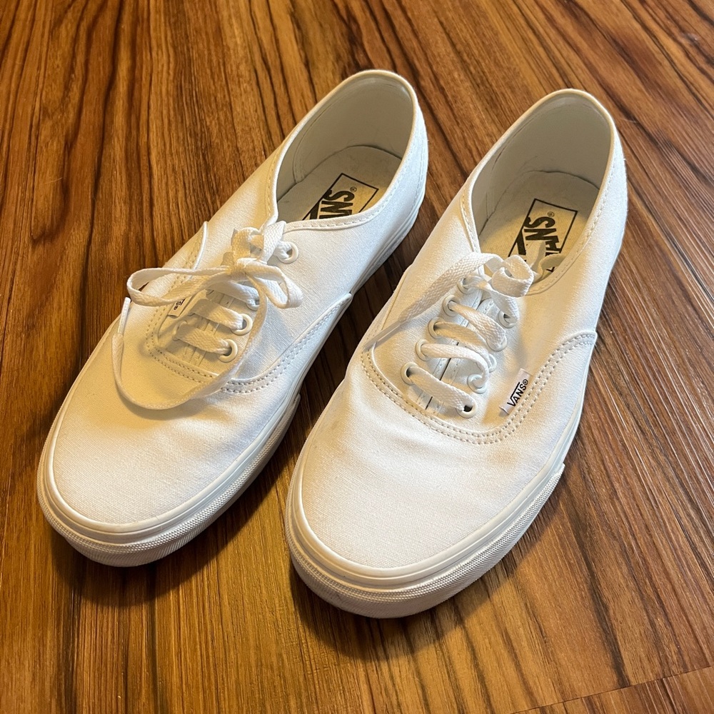 White Vans Men’s Size 9